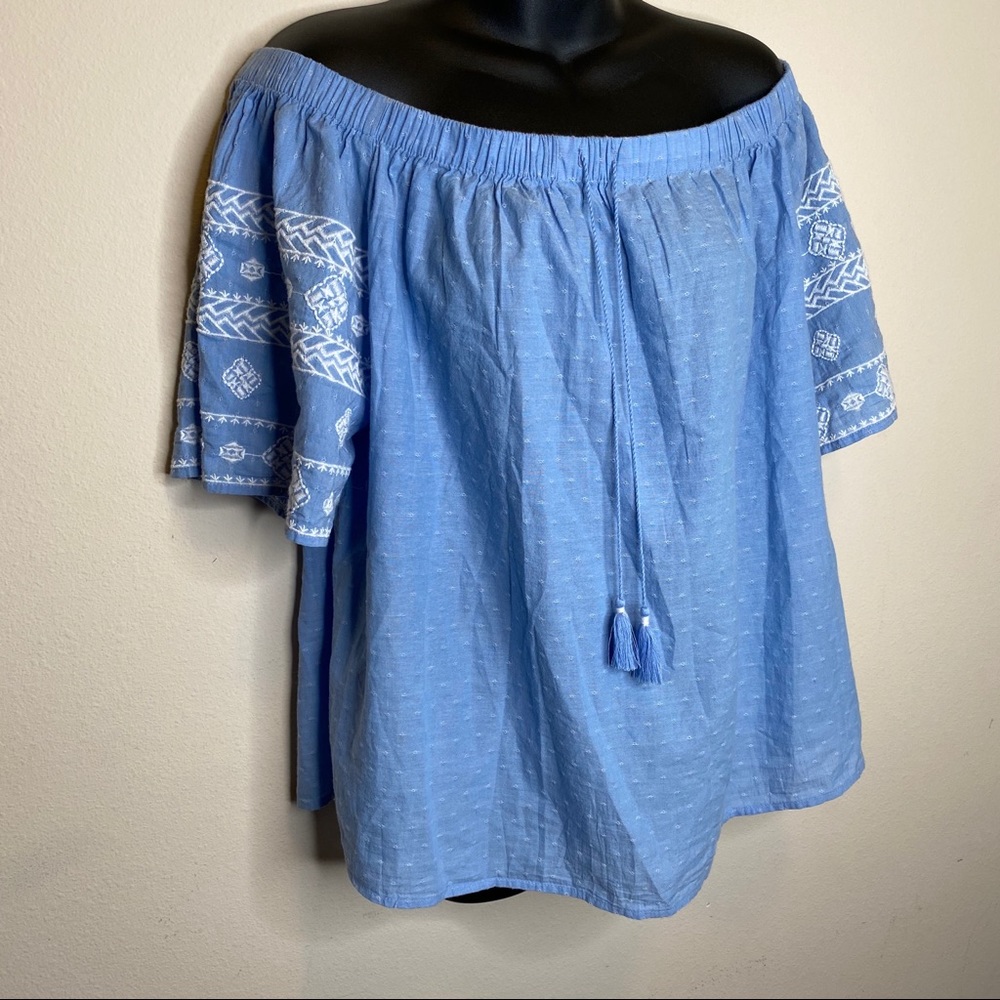 Old Navy Light Blue Off Shoulder Embroidered Top - Picture 3 of 8